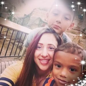 Meet your Posher, Donita